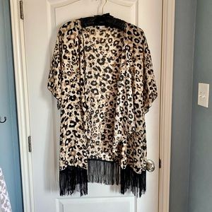 LuLaRoe Monroe Leopard Kimono with Fringe